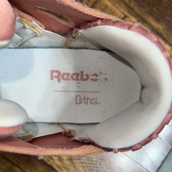 Reebok Furylite Woven Sneakers
Rustic clay desert stone and Chalk size 7 - Picture 13 of 17